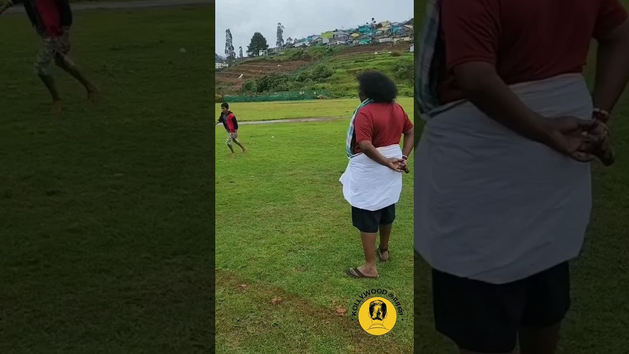YogiBabu Playing With Childrens