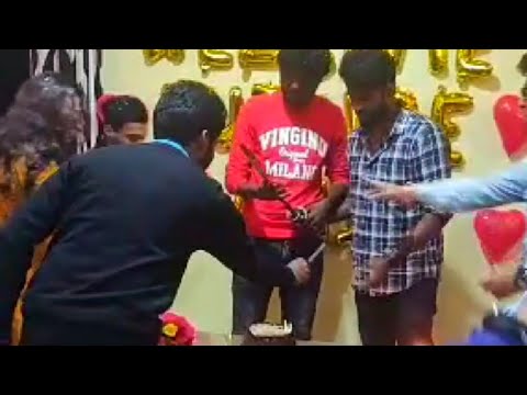 Amir Welcome Video after Bigg Boss - அருவா வைத்து Cake Cutting