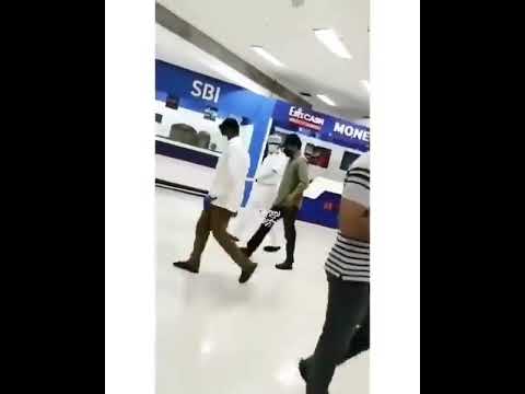 Video: Thalapathy Vijay Spotted At Chennai Airport SBI Bank | Beast Shooting Start From July #Shorts