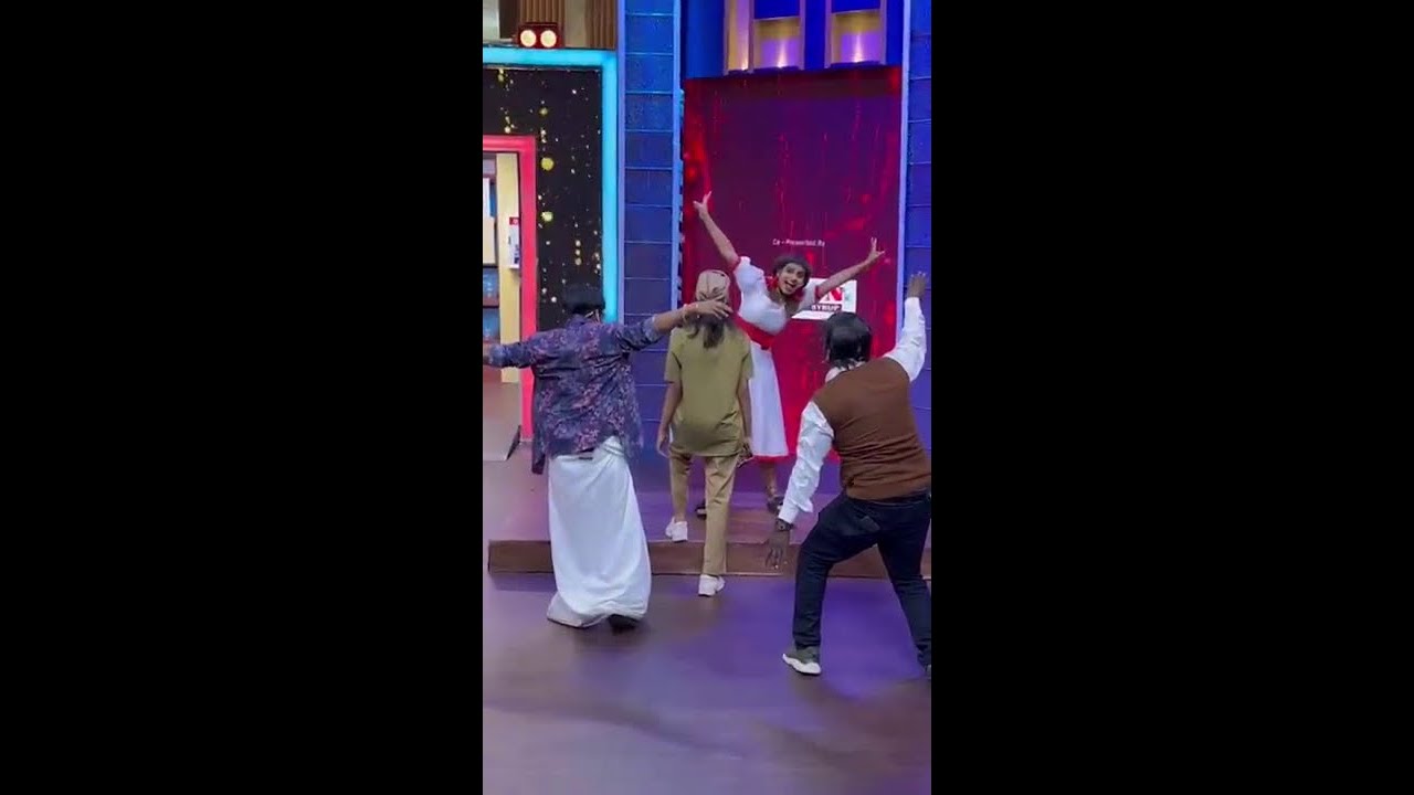 Squid Game Spoof in Cooku With Comali Set!🤣 | #Shorts #Sivaangi