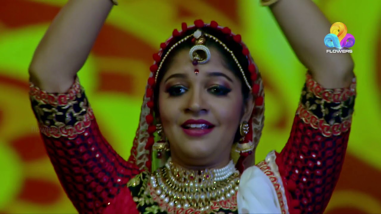 നൃത്തച്ചുവടുകളുമായി അപർണ ബാലമുരളി | FIFA - 2018