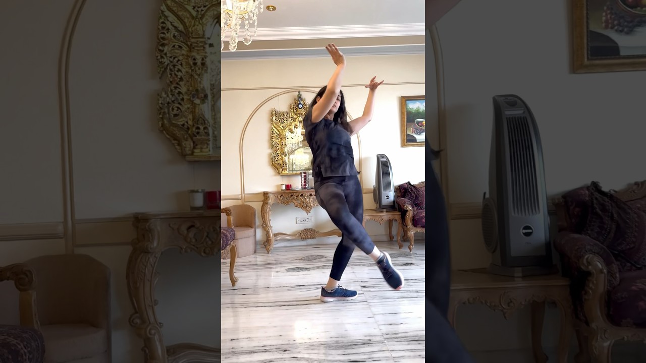 Dancing girl! 😻💃 #dance #trending #shorts