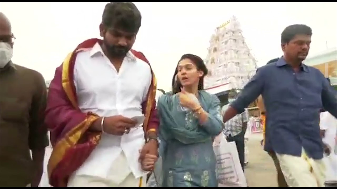 முதியவர் எடுக்க மாஸ்க்கை கழட்டிய Nayanthara Vignesh Shivan visit Tirupathi