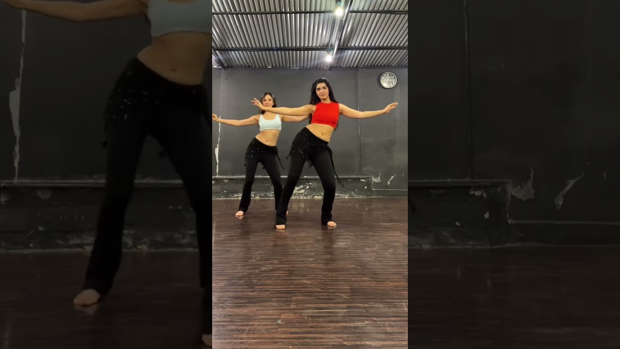 krithi shetty Belly Dance