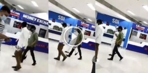 Airport ல் தளபதி விஜய்! Beast படத்தின் படப்பிடிப்பு துவக்கம்? 26