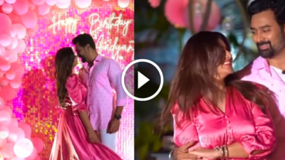 கீழே போட்றாதீங்க..பதறிய சினேகா..sneha prasanna romantic dance 13