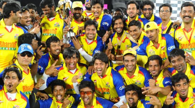 CCL கிரிக்கெட் போட்டியில் பயங்கர கலாட்டா செய்யும் அகில உலக சூப்பர் ஸ்டார்.. செம்ம ஜாலியான வீடியோ இதோ 1