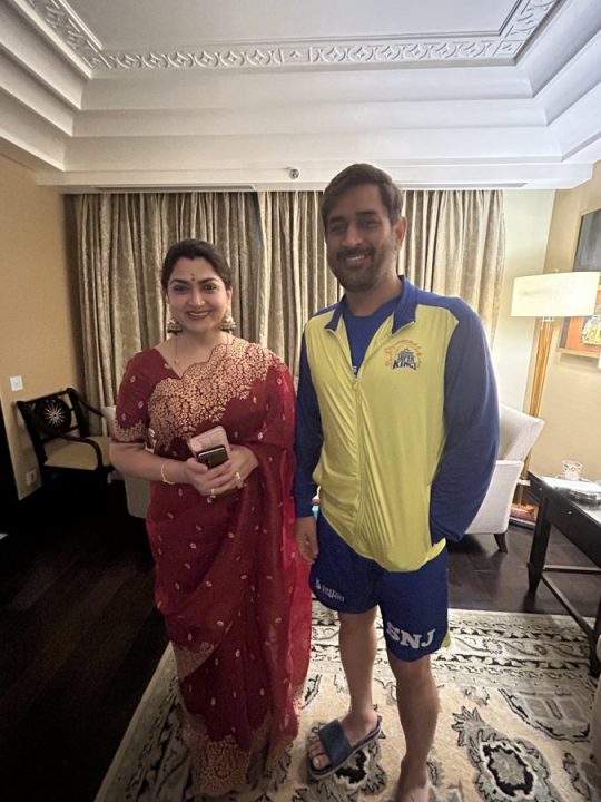 தோனியை தல என கூறிய குஷ்பு மேல் காட்டமாகிய அஜித் ரசிகர்கள் 2