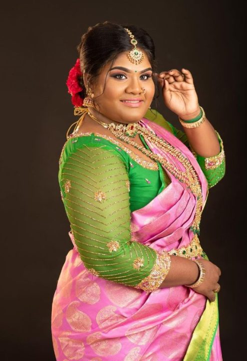 PHOTOSHOOT-ல் கலக்கும் நடிகர் ரோபோ சங்கர் மகள் இந்திரஜா 6
