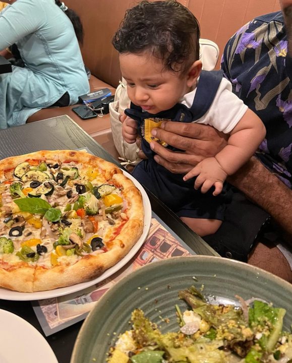 மகனை முதல்முறையாக DINNER-க்கு அழைத்து சென்ற சார்பட்டா பரம்பரை வேம்புலி 5