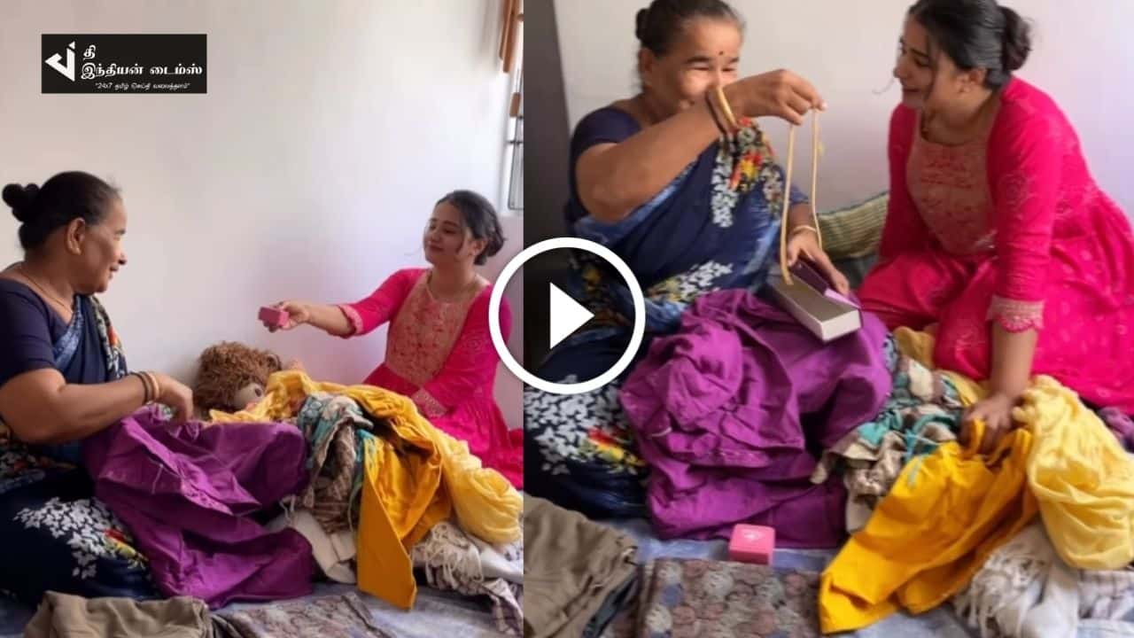 அம்மாவுக்கு தங்க செயினை பரிசாக கொடுத்த நடிகை கன்னிகா சினேகன்