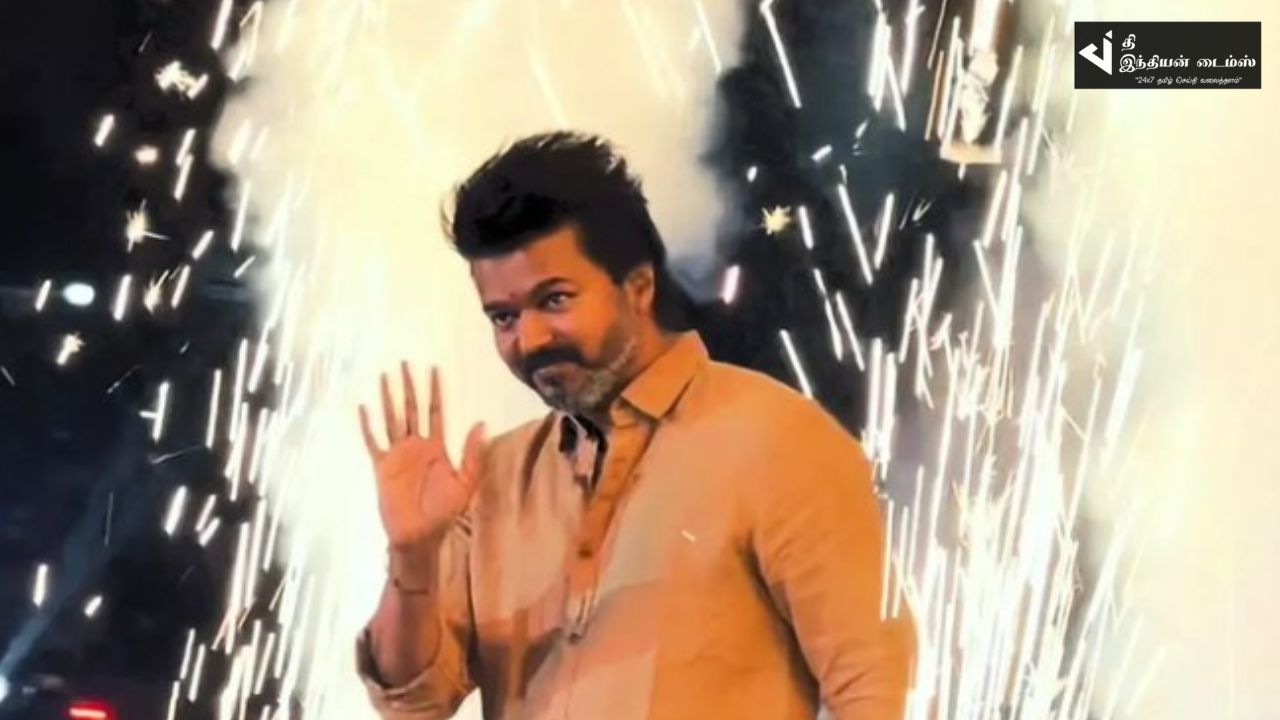 உங்கள் காலுக்கு என் தோலை செருப்பாக தைத்து போட்டாலும் ஈடாகாது… லியோ வெற்றிவிழாவில் விஜய்