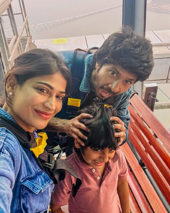 குடும்பத்துடன் கிறிஸ்துமஸ் விடுமுறையை வெளிநாட்டில் கொண்டாடும் சென்னை 28 பட நாயகி விஜயலக்ஷ்மி 6