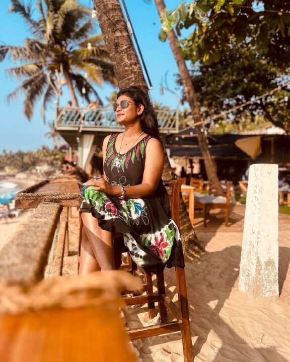 கோவாவில் குடும்பத்துடன் Weekend-ஐ கொண்டாடும் ஜீ தமிழ் சீரியல் நடிகை நட்சத்திரா 2