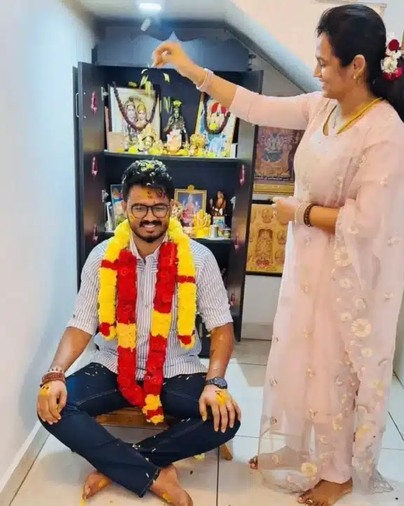 ரம்யா பாண்டியன் தம்பி திருமண விழா முகூர்த்த கால் நடும் நிகழ்ச்சி 4 ரம்யா பாண்டியன் தம்பி திருமண விழா முகூர்த்த கால் நடும் நிகழ்ச்சி 4