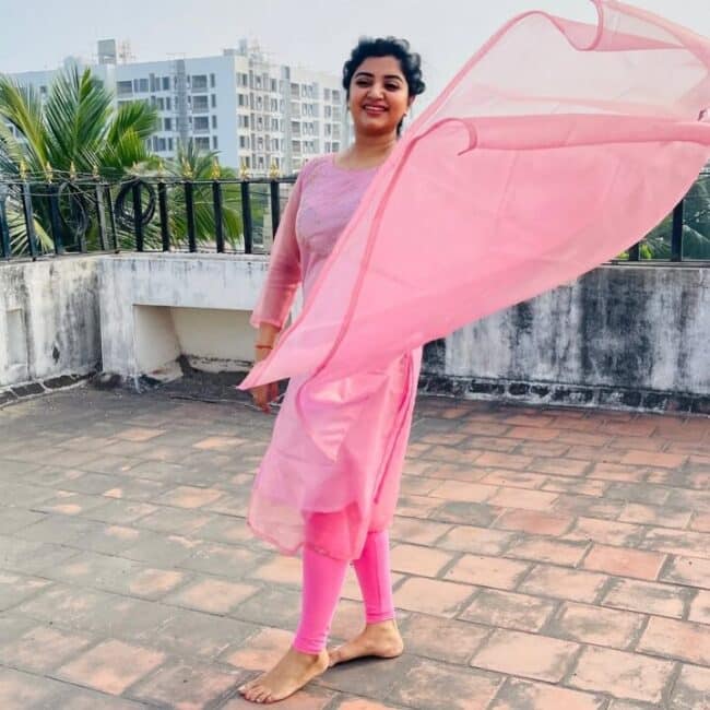 சீரியல் நடிகை மஹாலக்ஷ்மி ரவீந்தரின் கியூட்டான புகைப்படங்கள் 5