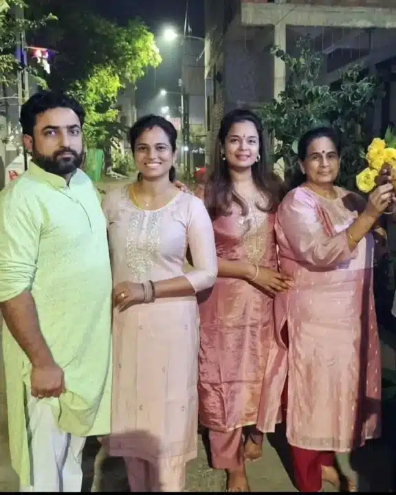 ரம்யா பாண்டியன் தம்பி திருமண விழா முகூர்த்த கால் நடும் நிகழ்ச்சி 2 ரம்யா பாண்டியன் தம்பி திருமண விழா முகூர்த்த கால் நடும் நிகழ்ச்சி 2