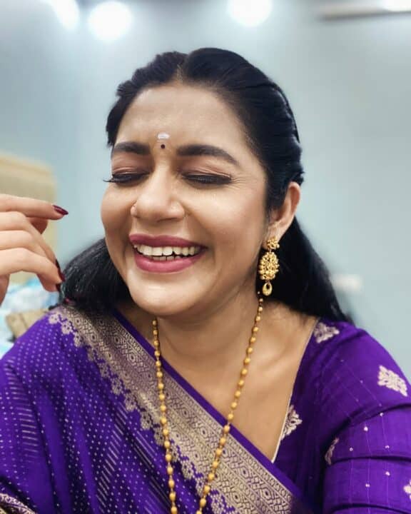 திருடா திருடி நாயகி சாயா சிங் லேட்டஸ்ட் புகைப்படங்கள் 4