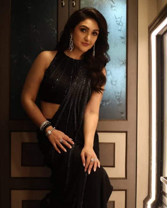 நடிகர் விஜயகுமார் மகள் ஸ்ரீதேவி விஜயகுமாரின் லேட்டஸ்ட் கிளிக்ஸ் 6