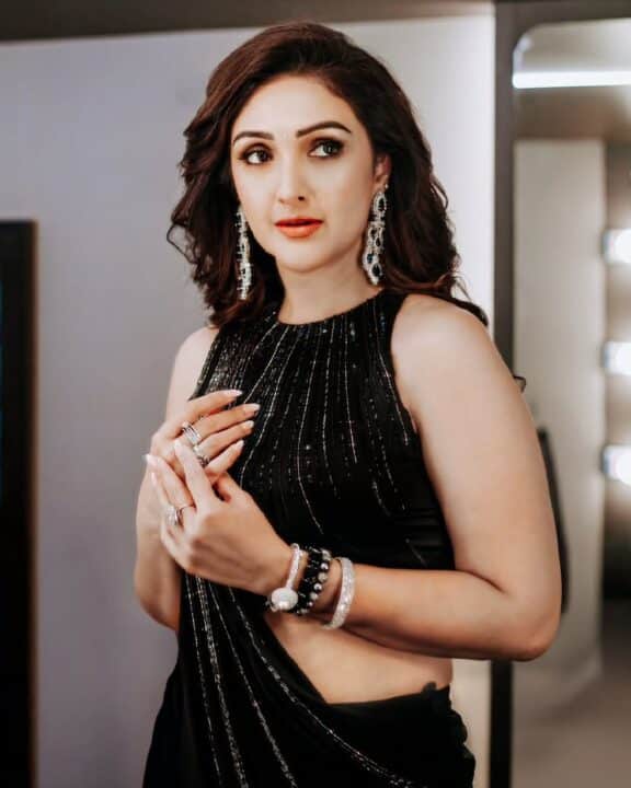 நடிகர் விஜயகுமார் மகள் ஸ்ரீதேவி விஜயகுமாரின் லேட்டஸ்ட் கிளிக்ஸ் 2