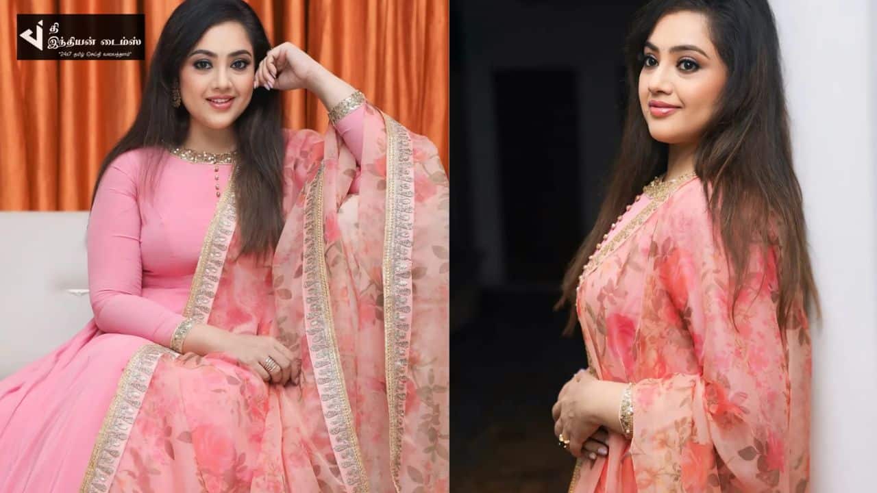 இளம் நாயகிகளுக்கே அழகில் சவால் விடும் நடிகை மீனா லேட்டஸ்ட் கிளிக்ஸ்