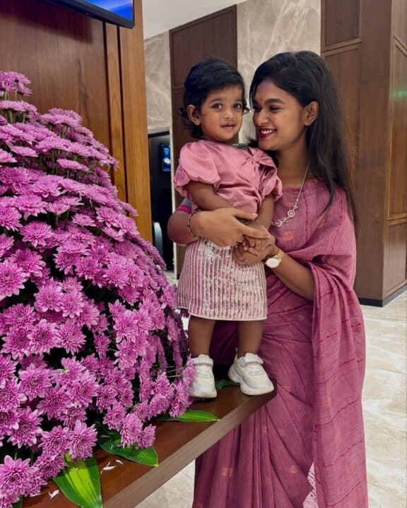 ஜீ தமிழ் சீரியல் நடிகை நட்சத்திராவின் செம்ம கியூட்டான புகைப்படங்கள் 4