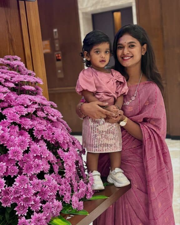 ஜீ தமிழ் சீரியல் நடிகை நட்சத்திராவின் செம்ம கியூட்டான புகைப்படங்கள் 2