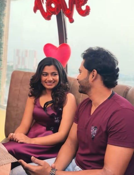 காதலன் அருண் உடன் காதலர் தினத்தை கொண்டாடிய பிக் பாஸ் அர்ச்சனா 7