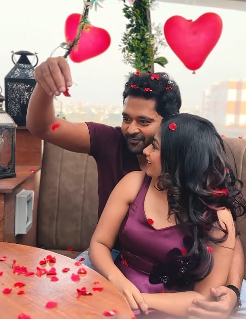 காதலன் அருண் உடன் காதலர் தினத்தை கொண்டாடிய பிக் பாஸ் அர்ச்சனா 6