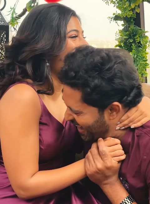 காதலன் அருண் உடன் காதலர் தினத்தை கொண்டாடிய பிக் பாஸ் அர்ச்சனா 4