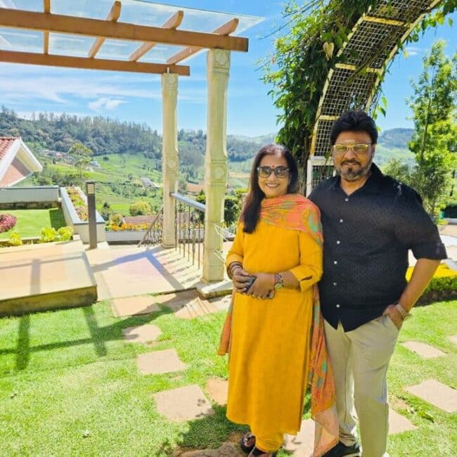 இன்று மனைவி பூர்ணிமா உடன் 41வது திருமண நாளை கொண்டாடும் இயக்குனர் பாக்யராஜ் 2