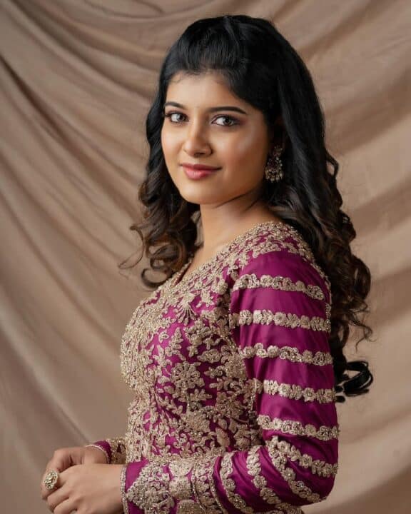 குக் வித் கோமாளி மோனிஷாவின் செம்ம கியூட்டான லேட்டஸ்ட் கிளிக்ஸ் 2