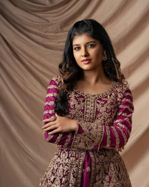 குக் வித் கோமாளி மோனிஷாவின் செம்ம கியூட்டான லேட்டஸ்ட் கிளிக்ஸ் 1