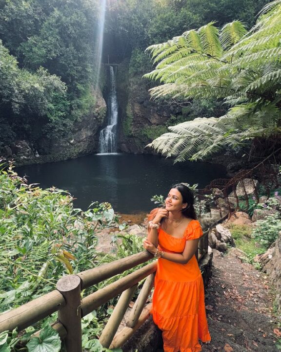 DADA பட நாயகி அபர்ணா தாஸ் ஆப்ரிக்காவில் விடுமுறை கொண்டாட்டம் 4