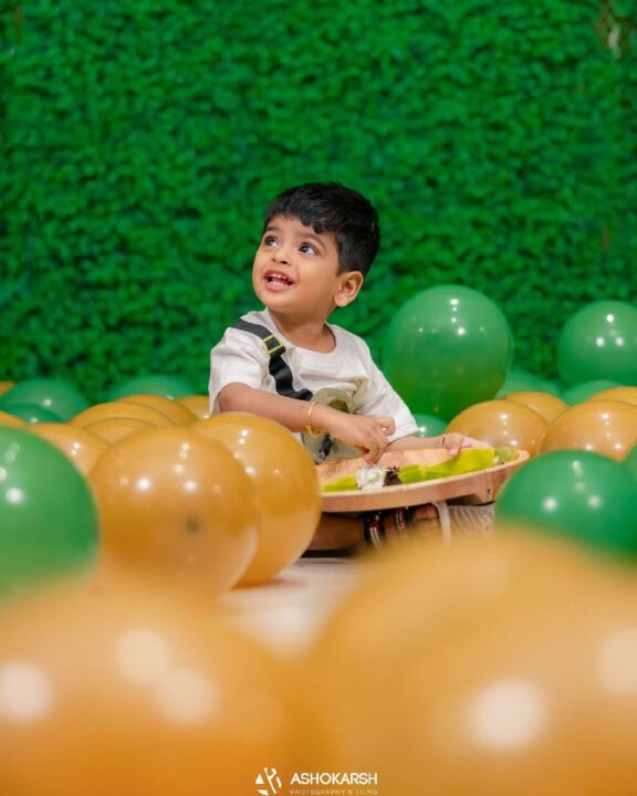 மகனின் இரண்டாவது பிறந்தநாளை கொண்டாடிய சூப்பர் சிங்கர் அஜய் கிருஷ்ணா 7