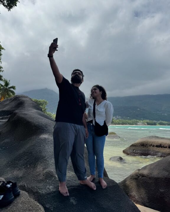 காதலர் தினத்தை கொண்டாடிய சூப்பர் சிங்கர் பிரியா ஜெர்சன் 3