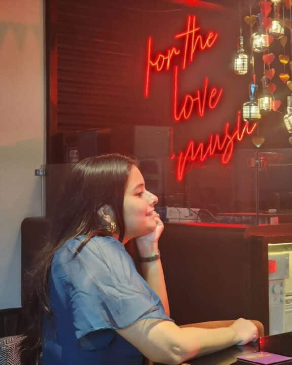 எதிர்நீச்சல் நந்தினியின் செம்ம கியூட்டான லேட்டஸ் புகைப்படங்கள் 4