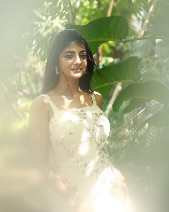 மருமகள் சீரியல் நடிகை கேபியின் செம்ம கியூட்டான புகைப்படங்கள் 4