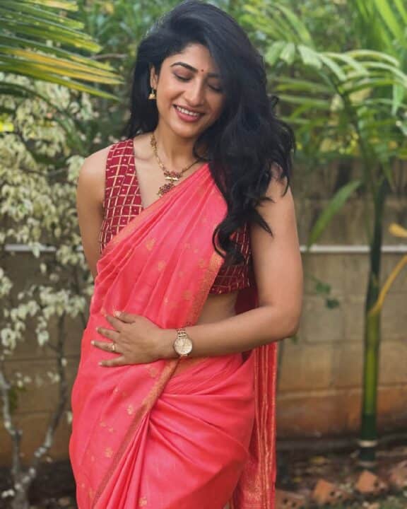 வணங்கான் பட நாயகி ரோஷினியின் லேட்டஸ்ட் கியூட் போட்டோஸ் 3