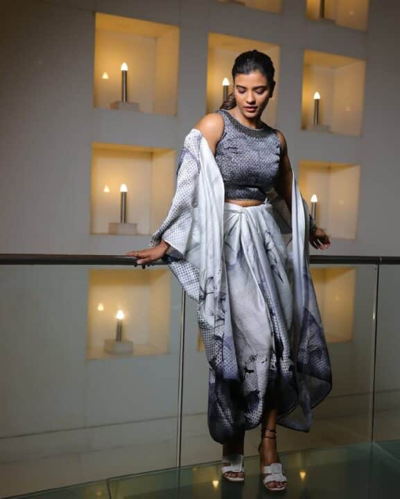 நடிகை ஐஸ்வர்யா ராஜேஷின் செம்ம கியூட்டான புகைப்படங்கள் 5