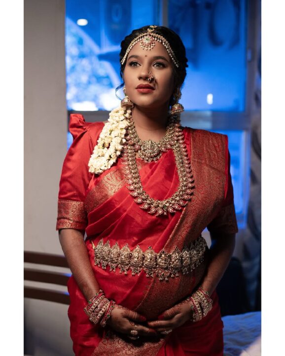 நிறை மாதத்தில் சுந்தரி சீரியல் கேபிரியல் போட்டோஷூட் 1