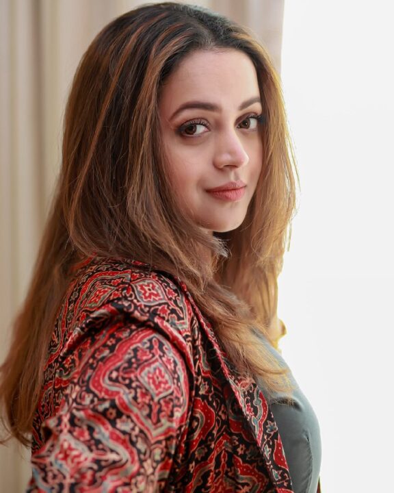 90ஸ் கிட்ஸ்களின் விருப்பமான நடிகை பாவனாவின் லேட்டஸ்ட் கியூட் கிளிக்ஸ் 7