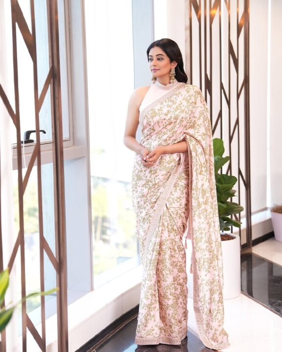 பருத்திவீரன் பட நாயகி பிரியாமணியின் செம்ம கியூட்டான லேட்டஸ்ட் புகைப்படங்கள் 1