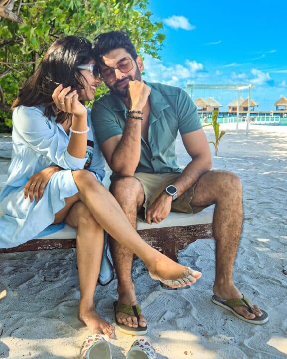 மாலத்தீவில் கணவருடன் தேனிலவை கொண்டாடிய லப்பர் பந்து பட நாயகி ஸ்வாசிகா 6