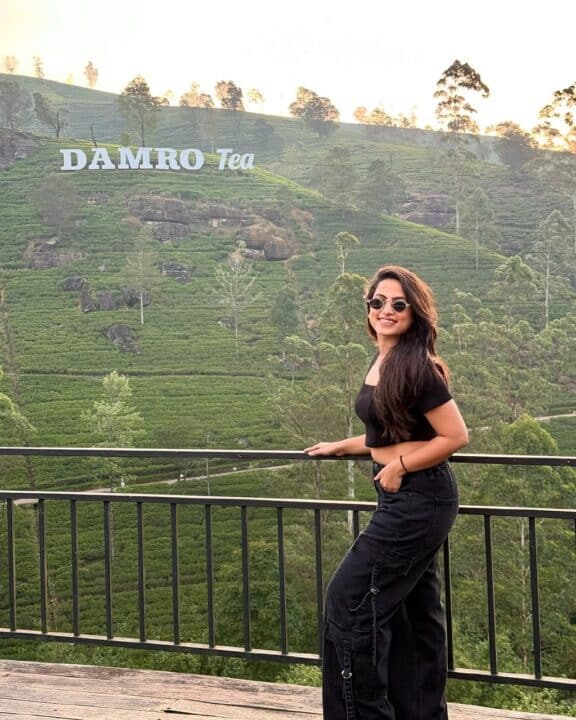 மாடர்ன் லுக்கில் மாஸ் காட்டும் எதிர்நீச்சல் சீரியல் நடிகை ஜனனி 3