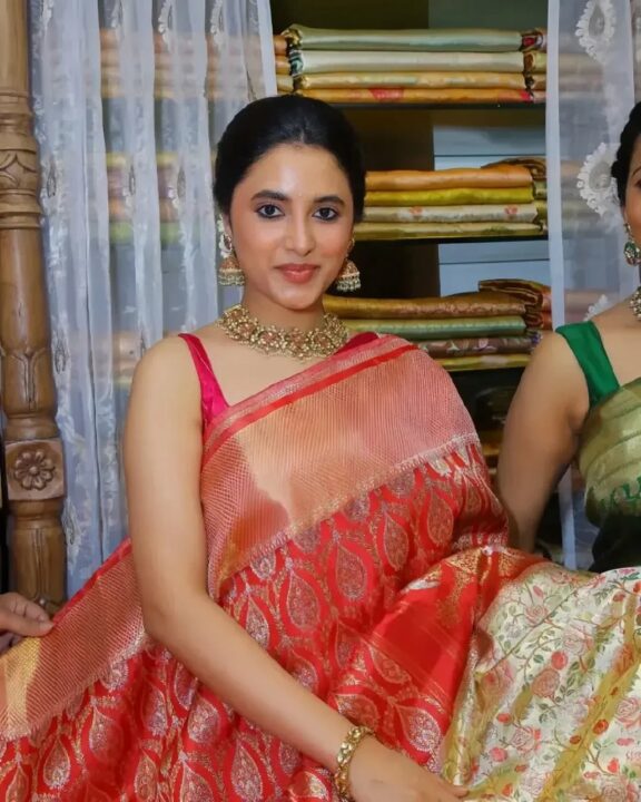 கோல்டன் ஸ்பாரோ என் நெஞ்சில அரோ..நடிகை பிரியங்கா மோகனின் செம்ம கியூட்டான கிளிக்ஸ் 5