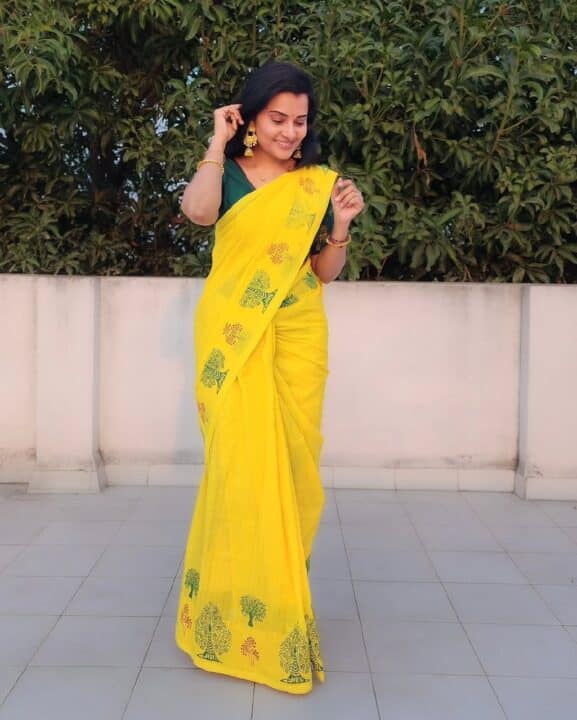 மஞ்சள் நிறமே மஞ்சள் நிறமே..! சன்டிவி சீரியல் நாயகி ஸ்ருதி ராஜின் செம்ம அழகிய புகைப்படங்கள்..! 4