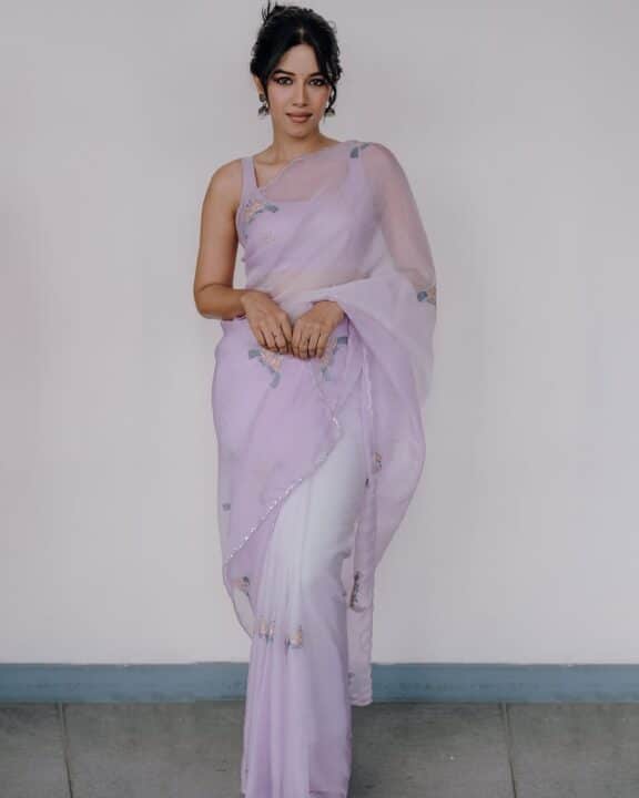 நடிகை மிர்னாலினி ரவியின் செம்ம கியூட்டான புகைப்படங்கள் 4